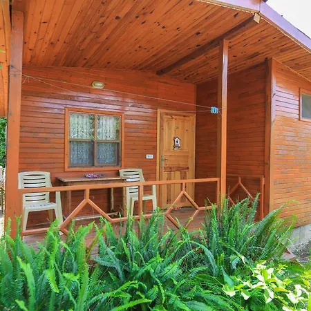 Rose Bungalow Homestay *