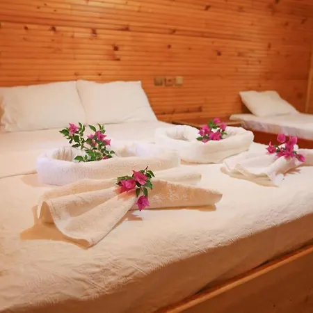 Homestay Rose Bungalow Kemer